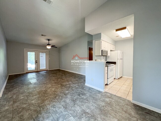 Photo - 6013 Born Ct