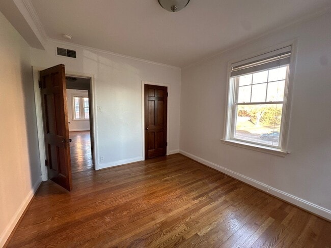 Photo - Hanley Road Apartments