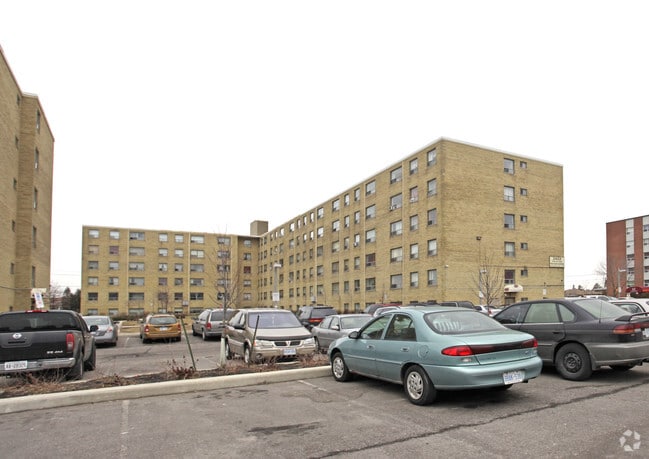 Building Photo - Finch Main Gardens