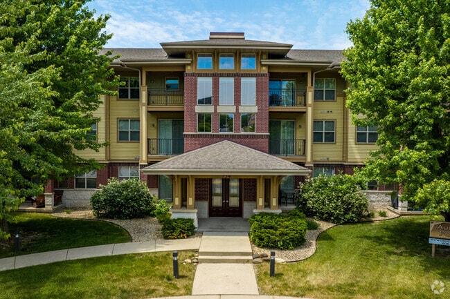 Photo - Aurora Pointe Apartments