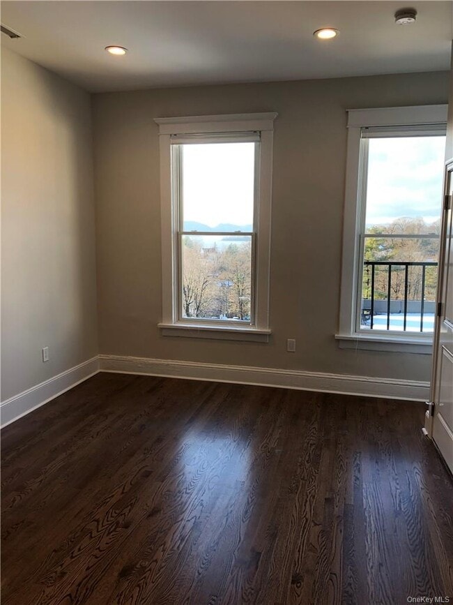 Photo - 195 Main St Unit 5