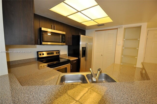 Building Photo - 9250 W Atlantic Blvd Unit 916