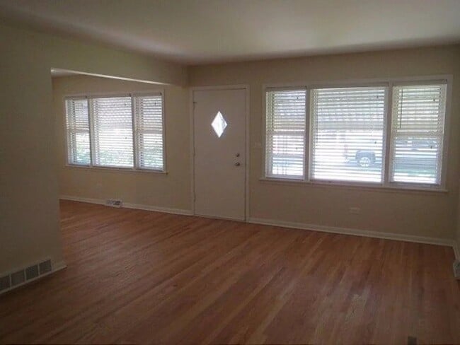 Photo - 117 Englewood Ave
