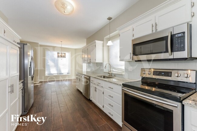 Photo - 6914 NW Pleasant View Ct