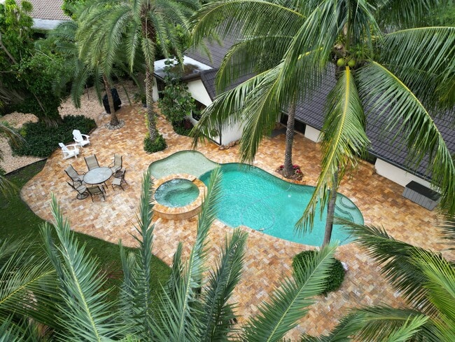 Photo - 13400 N Calusa Club Dr