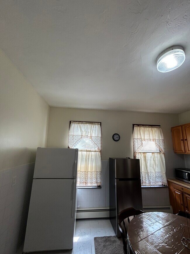 Photo - 20 Sutton St Unit #2
