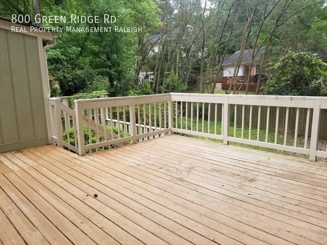 Photo - 800 Green Ridge Dr