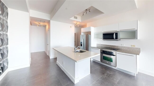 Building Photo - 888 Biscayne Blvd Unit 4704