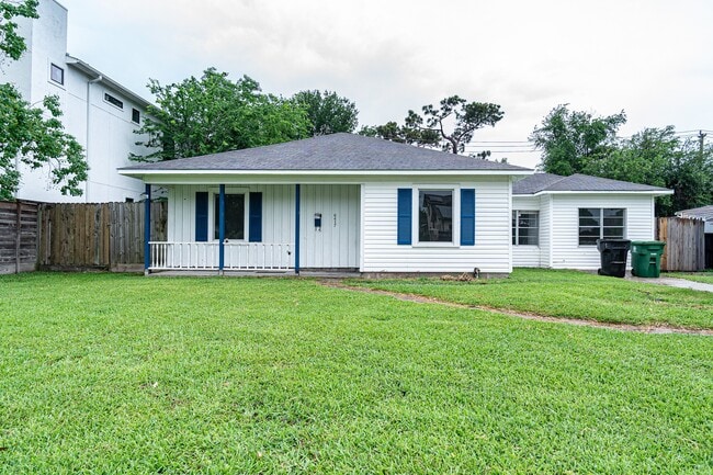 Building Photo - 6417 Rolla St