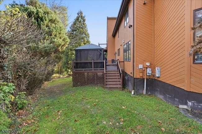 Photo - 1605 Justin Pl