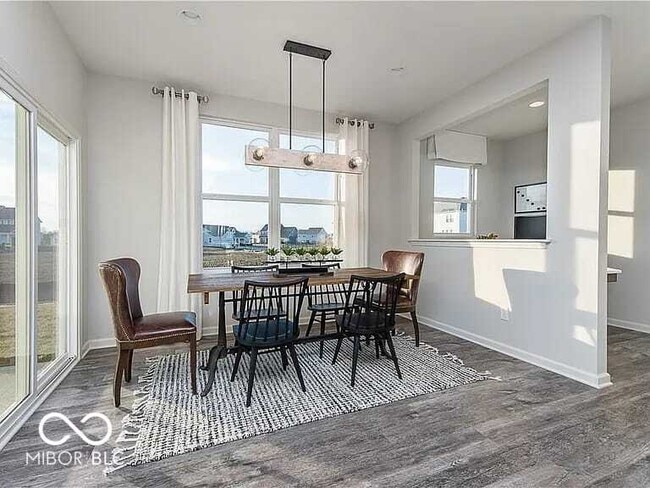 Photo - 4894 Oak Hl Dr