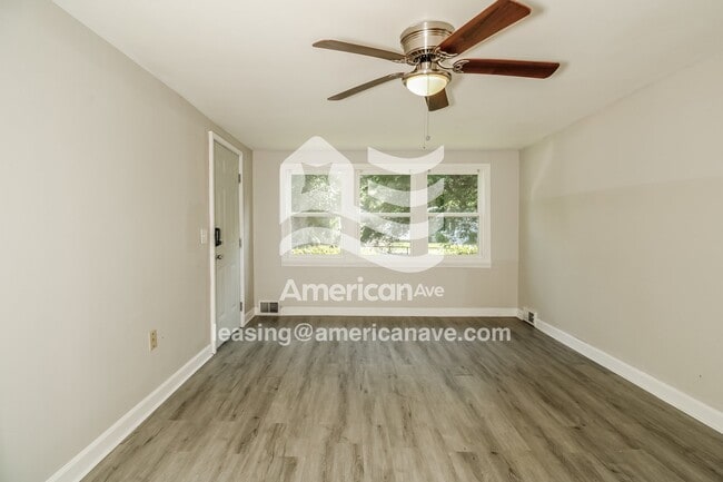Photo - 1351 Victory St