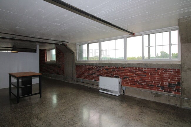 Photo - 710 Main St Unidad 5 B