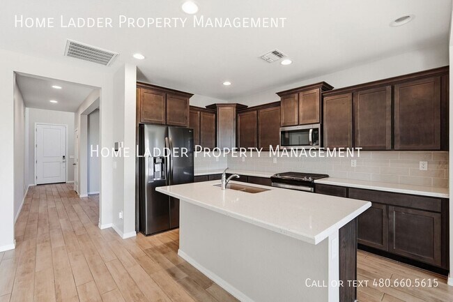 11769 W Mobile Ln
