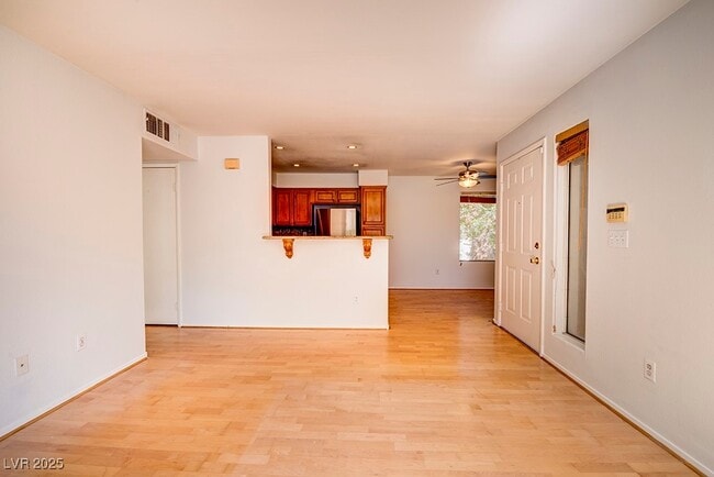 Building Photo - 3060 Casey Dr Unit 201 Rental