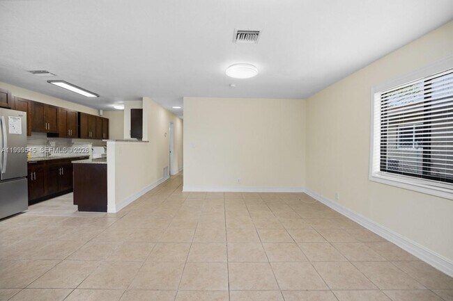 Photo - 7604 SW 10th Ct Unit 2