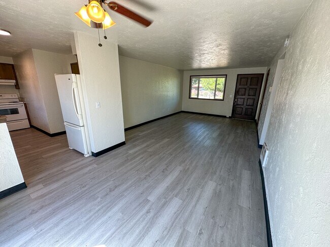 Photo - EVERGREEN1574-1594 Unidad 1584