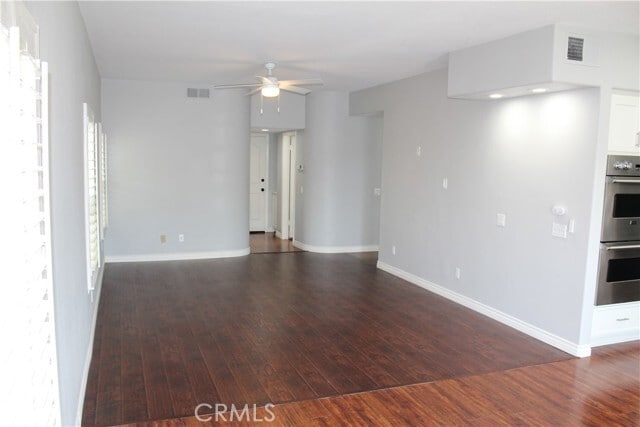 Photo - 22 Flossmoor