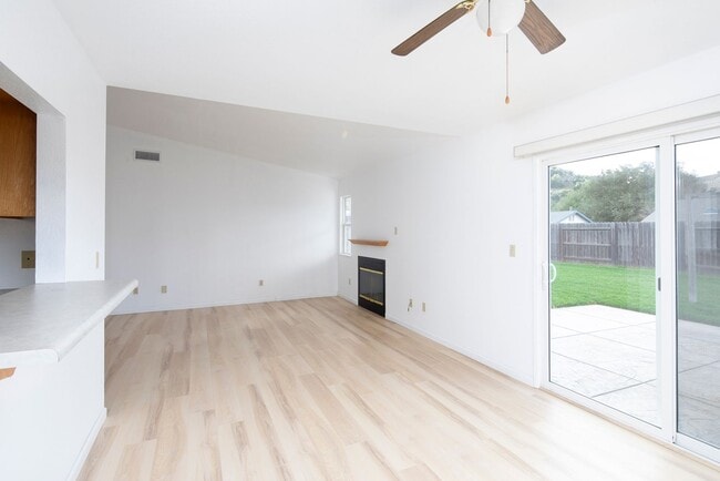 Photo - Lovely 3 Bedroom Home in Beautiful Los Alamos!