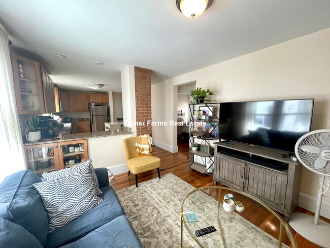 Photo - 78 Ten Hills Rd Apartments Unit 1