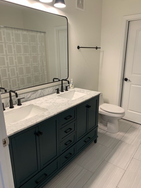 Bathroom 1 - 4221 W Spruce St Unit 2420