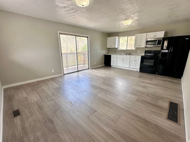 Photo - MM-746 Royal St Unit 746 Royal St. #2