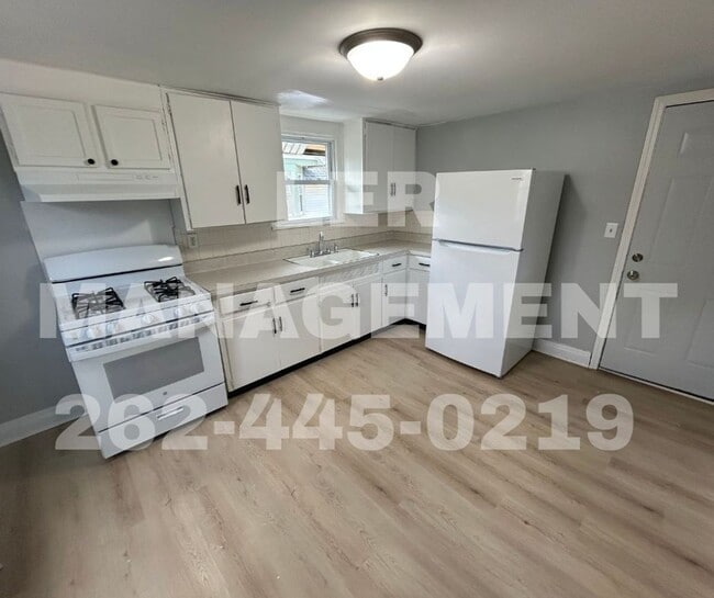 Building Photo - 1811 54th St Unit 3