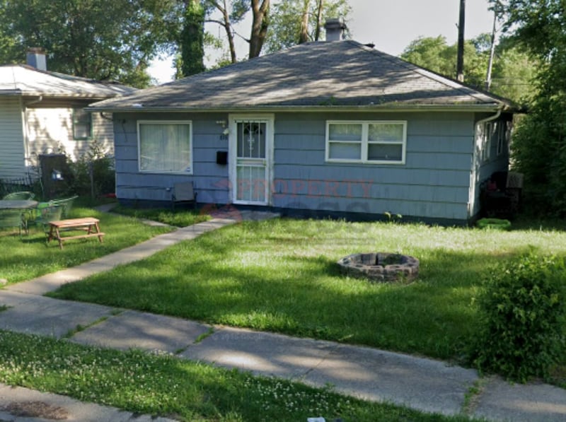 Photo - 816 E 35th Ct