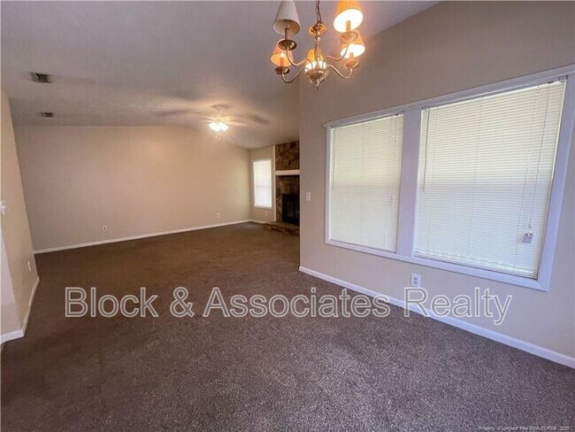 Photo - 1000 Wood Creek Dr Unit APT 9