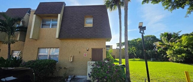 Building Photo - 5644 Blueberry Ct