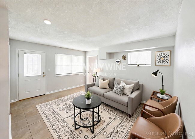 Photo - 1936 Constant Dr