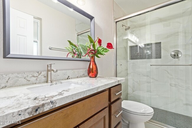 Photo - 1325 N 70th St