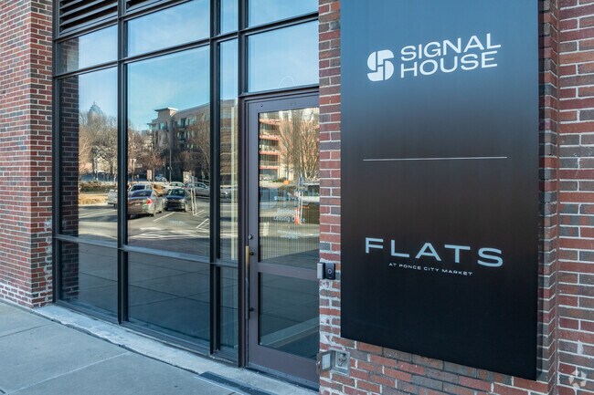 Entrada al Centro de arrendamiento - Signal House