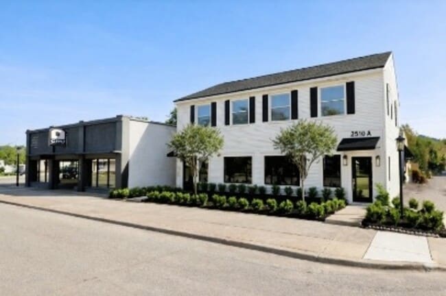 Building Photo - 2510 S MacDill Ave