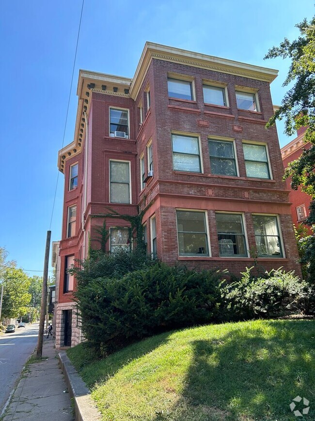 Building Photo - Third St Unit 4 Rental