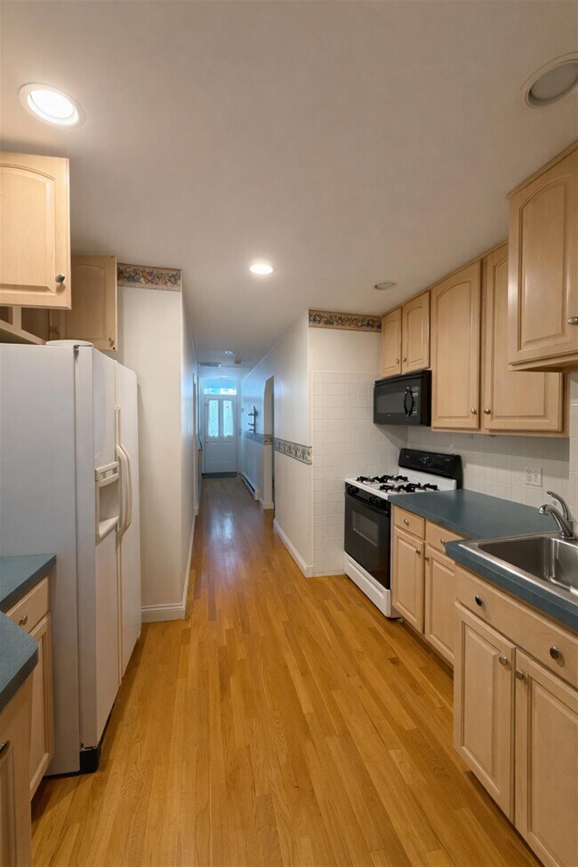 Photo - 107 2nd St Unit 1