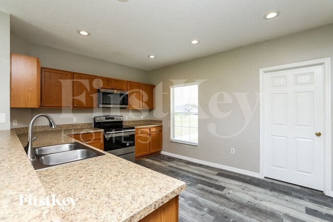 Photo - 939 Cumberland Dr