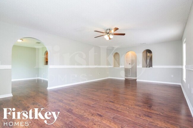 Photo - 2973 Whispering Trails Dr