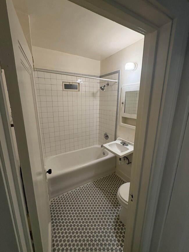Photo - 3444 N 17th St