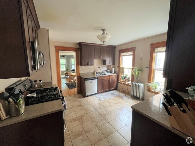 Building Photo - 40 Electric Ave Unit 1 Rental