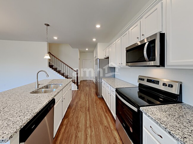 Photo - 2409 Garrett Prk Dr