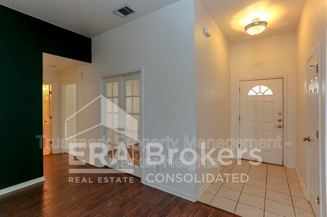 Photo - 2802 Southwood Dr