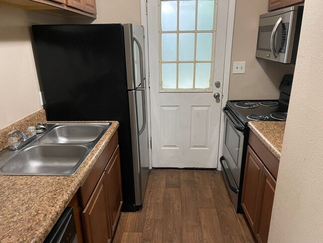 Photo - MIDTOWN STATION Unidad 1943-2