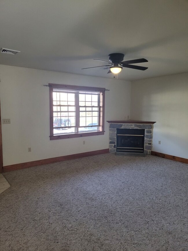 Photo - 3 bedroom 1.5 bathroom Townhome Leola