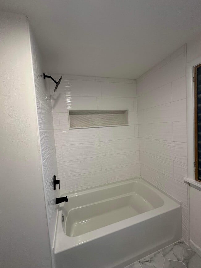 Photo - 922 N Washington St