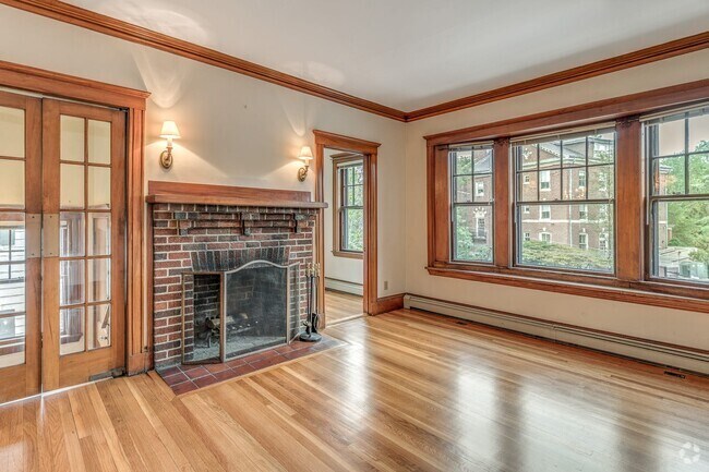 Building Photo - 375 Mount Auburn St Rental