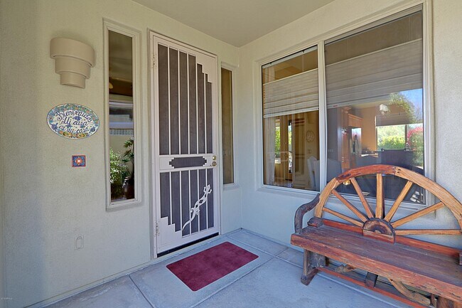 Photo - 6747 E Eagle Feather Rd