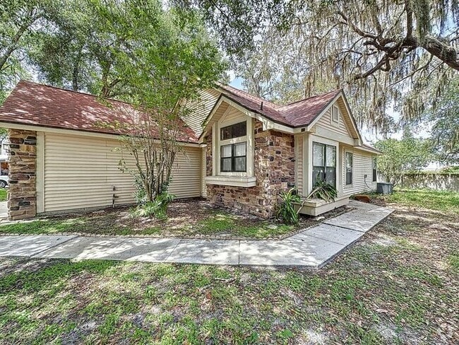 Building Photo - Charming 3 bedroom home in Aloma Bend -Pri...