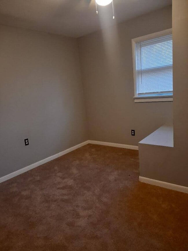 Photo - 4415 Askew Ave