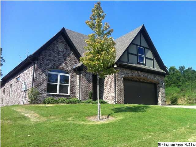 Building Photo - Fultondale/ Chapel Hill Sub-Division 4 BR / 2 Barhrooms / 2 car Garage